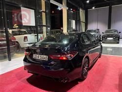 تۆیۆتا کامری